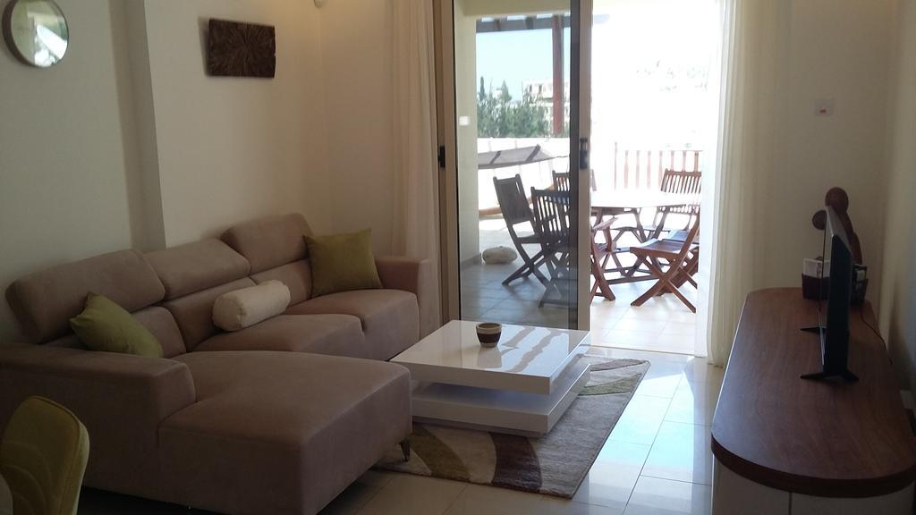 Paschali Sunset Appartment Peyia Exterior foto